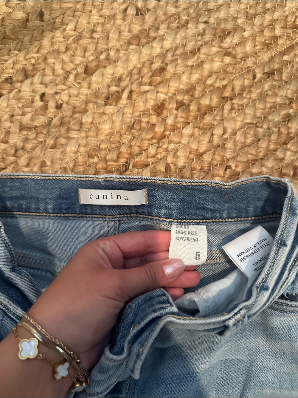 HIGH RISE BOYFRIEND JEANS - Picture 2 of 6